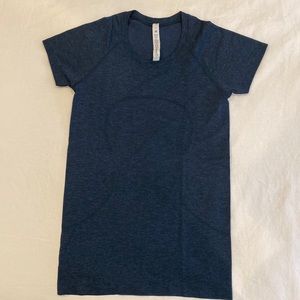 Lululemon Swiftly tech, sz 6